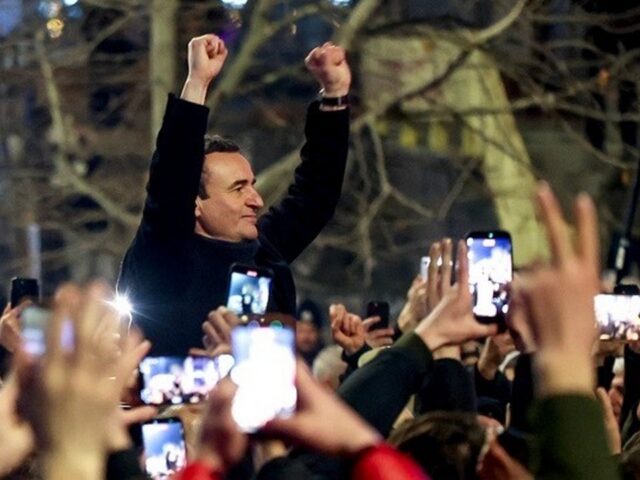 Εξελέγη κυβέρνηση του Κοσόβου με πρωθυπουργό τον Άλμπιν Κούρτι