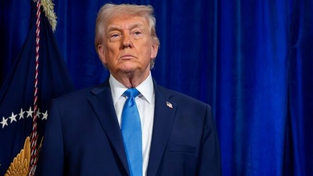 Ο Ντ. Τραμπ διέταξε τις αμερικανικές ένοπλες δυνάμεις να προμηθεύονται ηλεκτρική ενέργεια από εργοστάσια που καίνε άνθρακα