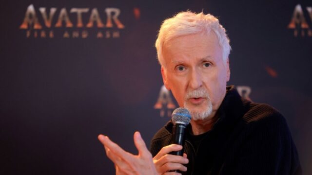 Ο Τζέιμς Κάμερον έχει κάτι ωραίο να πει για το «Hamnet»