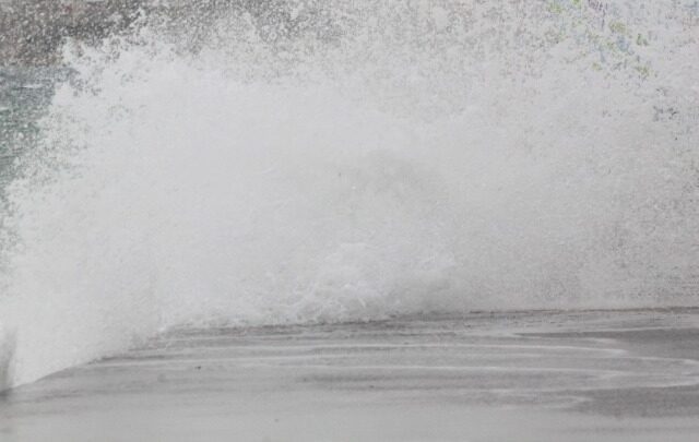 Χίος: Θυελλώδεις άνεμοι με ριπές 10 μποφόρ πλήττουν από το πρωί το νησί