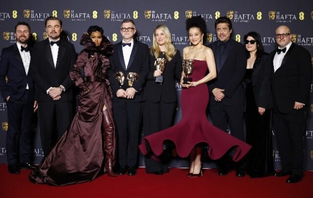 Τα βραβεία BAFTA καλύτερης ταινίας και σκηνοθεσίας απέσπασε η “Μια μάχη μετά την άλλη”