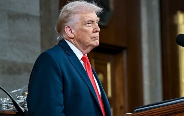 Ο Τραμπ πιστεύει ότι οι πληροφορίες για τον θάνατο του ανώτατου ηγέτη του Ιράν είναι σωστές