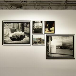 Όταν ο Γιώργος Λάνθιμος φωτογραφίζει τον κόσμο (του)