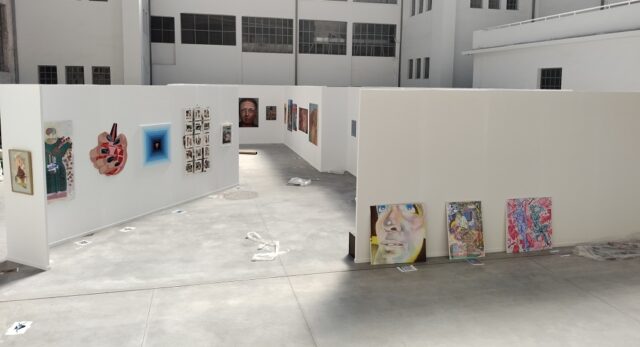 Πίσω από τη βιτρίνα: γυναίκες της δουλειάς και της ζωής