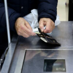 Σχεδόν ένας στους τρεις σε κίνδυνο φτώχειας ή αποκλεισμού