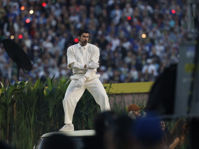 Bad Bunny: Ρεκόρ προβολών στο ημίχρονο του Super Bowl