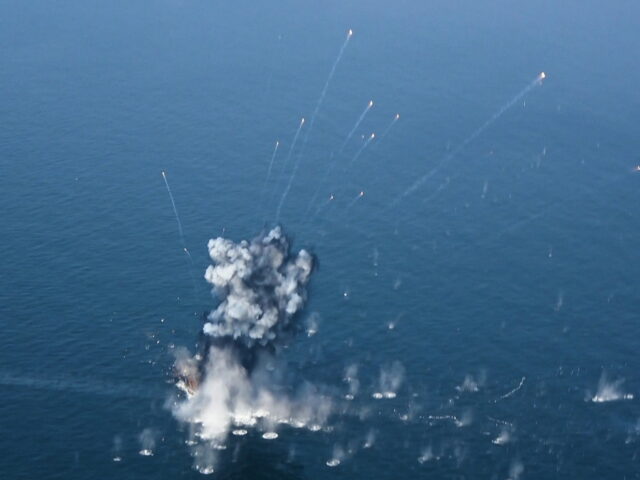 Το Ιράν απειλεί με πλήρες κλείσιμο του Ορμούζ