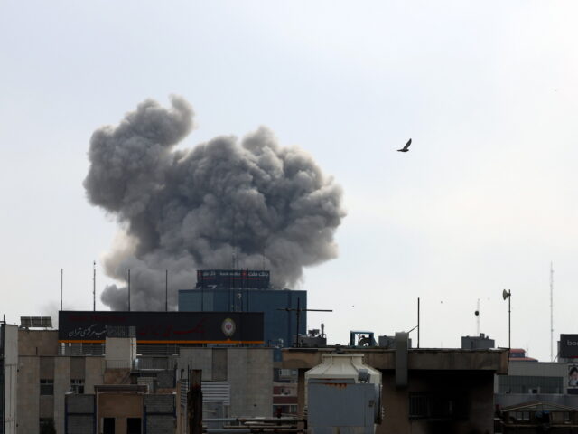 Ταυτόχρονα πλήγματα του ισραηλινού στρατού σε Τεχεράνη και Βηρυτό