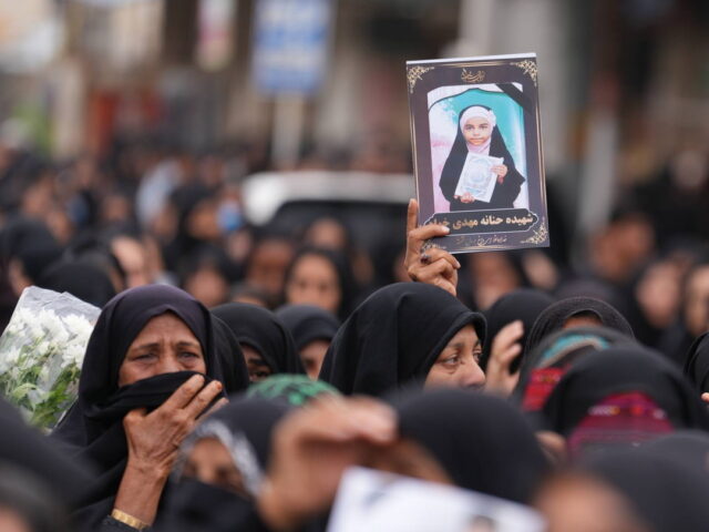 Το Ιράν θα μετατρέψει σε μουσείο το βομβαρδισμένο σχολείο θηλέων