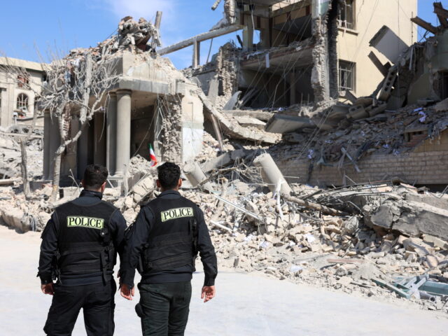 Νέο «ευρύ κύμα πληγμάτων» στην πρωτεύουσα του Ιράν εξαπολύει το Ισραήλ