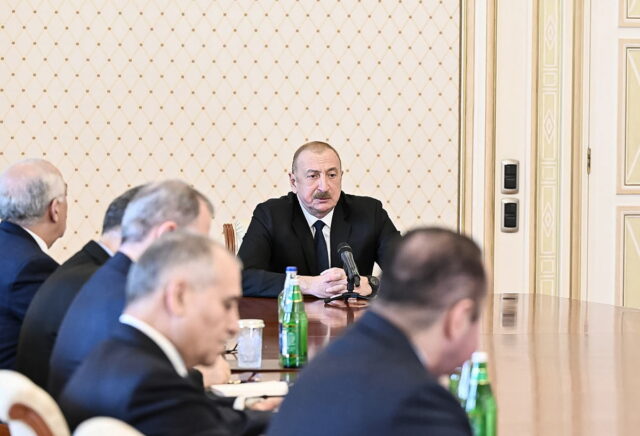 Το Αζερμπαϊτζάν αποσύρει τους διπλωμάτες του από το Ιράν