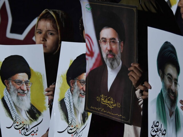 Ιράν: Ο Μοτζταμπά Χαμενεΐ καλεί τις υπηρεσίες πληροφοριών να στοχοθετήσουν «εχθρούς στην πατρίδα και στο εξωτερικό»