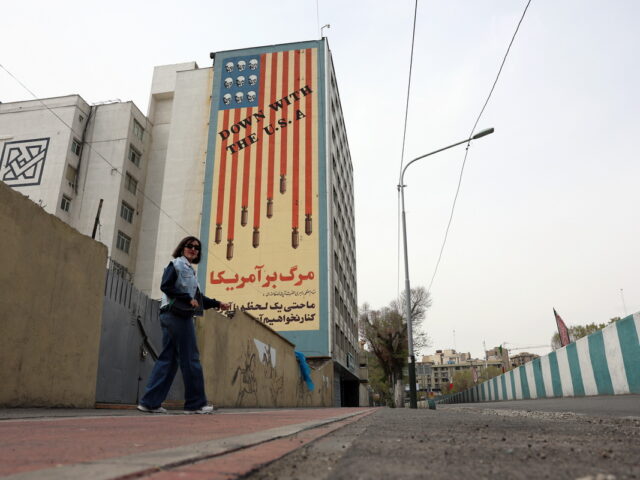 Το Ιράν λέει ότι δεν υπάρχουν άμεσες ή έμμεσες συνομιλίες με τις ΗΠΑ