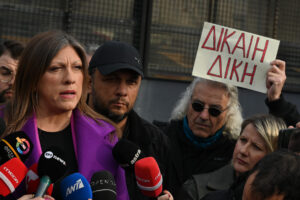 Ζωή Κωνσταντοπούλου για Τέμπη: «Έμφοβο και αξιοθρήνητο» το δικαστήριο