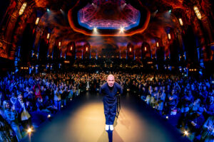 Ο Jo Koy, ένας από τους πιο επιτυχημένους stand-up comedians παγκοσμίως, έρχεται στην Αθήνα