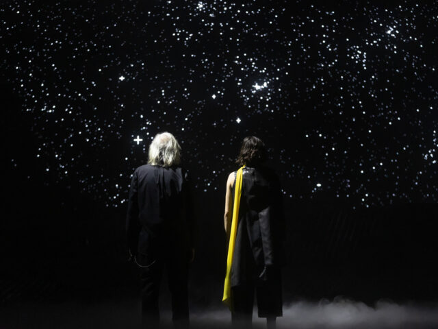 Τρεις προσβάσιμες παραστάσεις για «Το Μπλουζ του Μικρού Πρίγκιπα»