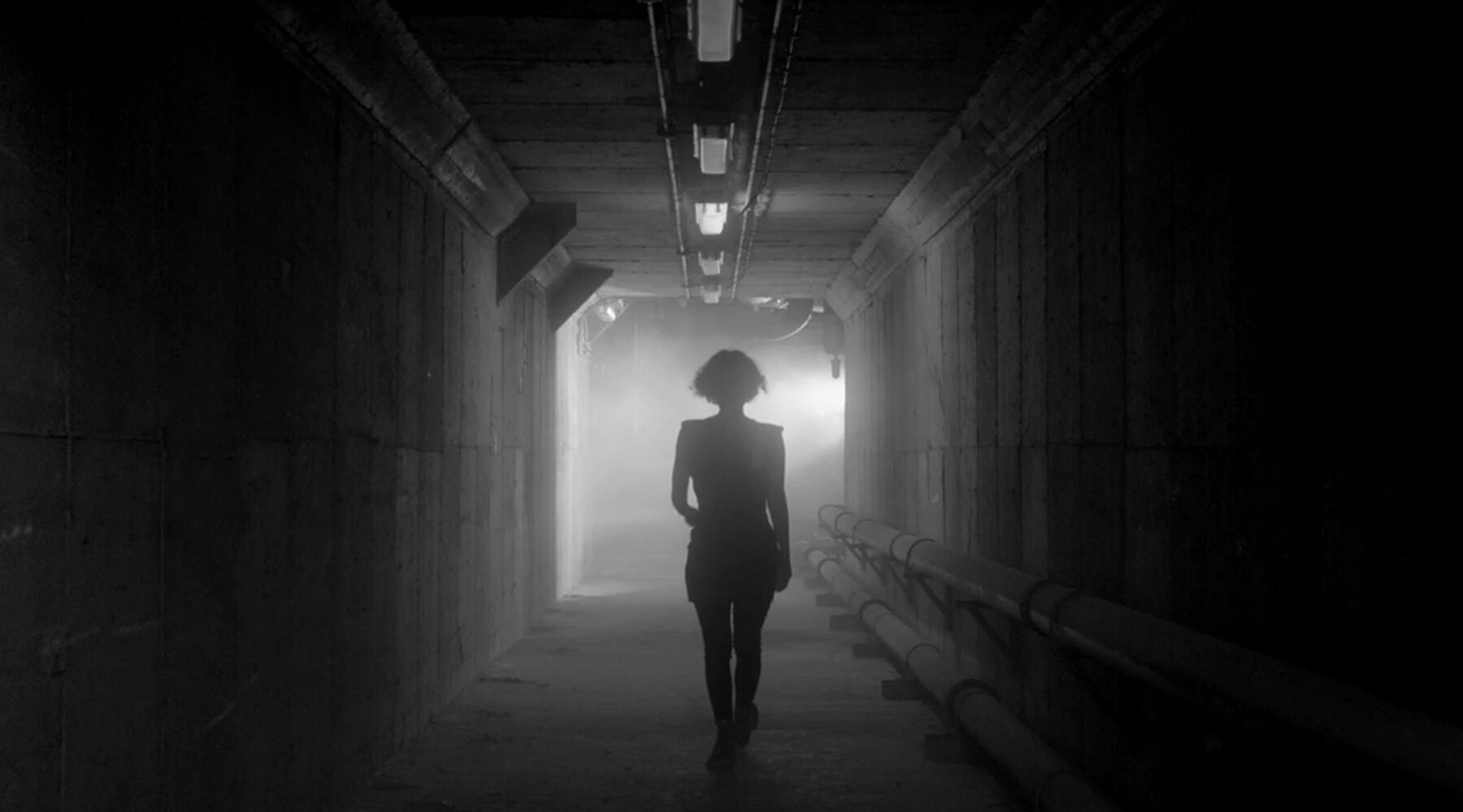 Ο Πάνος Παππάς και η Δέσποινα Χαραλάμπους σκηνοθετούν το «Τόμος 7», ένα ελληνικό sci-fi που σπάει τον χρόνο