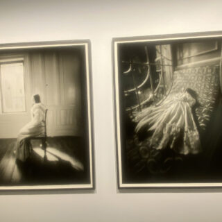 Όταν ο Γιώργος Λάνθιμος φωτογραφίζει τον κόσμο (του)