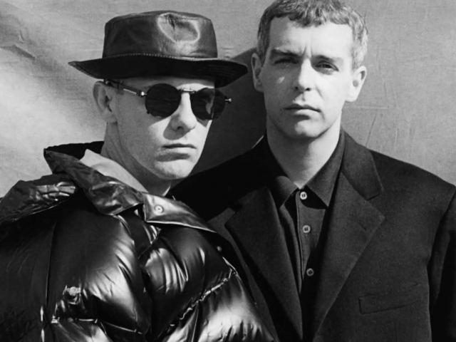 Please: To blueprint της σύγχρονης pop