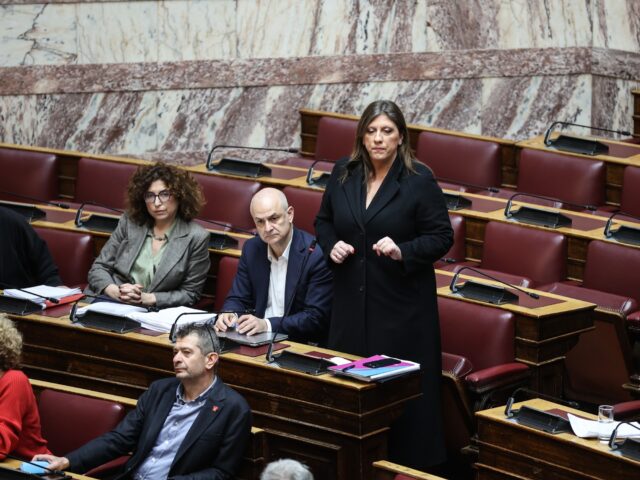 Βουλή: Κόντρα Κωνσταντοπούλου με Μαρκόπουλο και Λαζαρίδη – Διεκόπη η συνεδρίαση