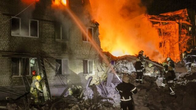 Η Ρωσία χτυπά την Ουκρανία με drones και πυραύλους