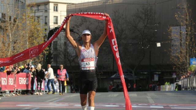 Ημιμαραθώνιος Αθήνας: Νικητής με ρεκόρ αγώνα ο Μπιτάδος, τρίτος τίτλος για τη Μαρινάκου