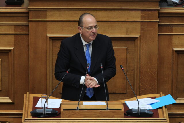 Επιμένει η αντιπολίτευση στην υπόθεση Λαζαρίδη: «Αναμένουμε απαντήσεις από την κυβέρνηση»
