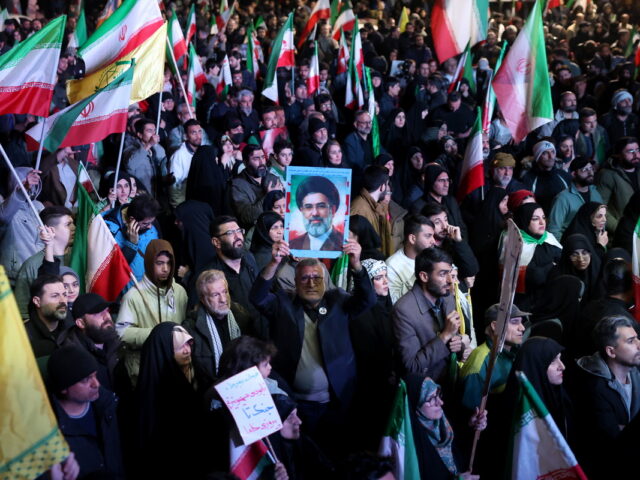 «Νικητές» δηλώνουν ΗΠΑ και Ιράν μετά την κατάπαυση πυρός