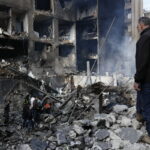 Συνεχίζονται οι έρευνες για εντοπισμό θυμάτων στα ερείπια της Βηρυτού