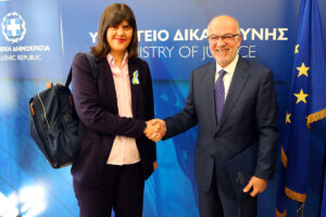 Τι συζήτησαν Φλωρίδης-Κοβέσι στο υπουργείο Δικαιοσύνης