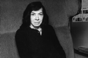 «Ο Πρόεδρος Μπακ Τζόουνς ανεμίζει τη σημαία»: Μια ανατριχιαστικά προφητική Πατρίτσια Χάισμιθ, για όσα επί Ντόναλντ Τραμπ ζει η ανθρωπότητα