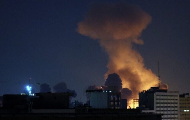 Ιράν: Τουλάχιστον 8 νεκροί εξαιτίας του βομβαρδισμού γέφυρας δυτικά της Τεχεράνης