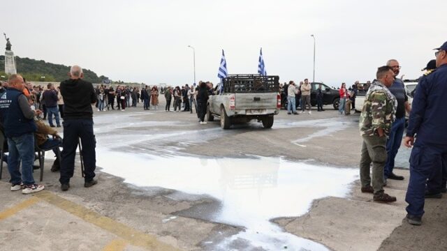 Λέσβος: Στο πλευρό των αγροτών η τοπική κοινωνία του νησιού
