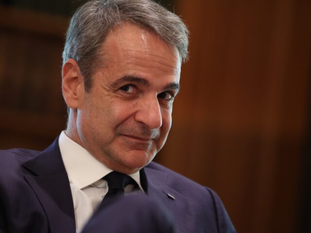 Επιστολή 10 πρώην υπουργών και βουλευτών της ΝΔ κατά Μητσοτάκη