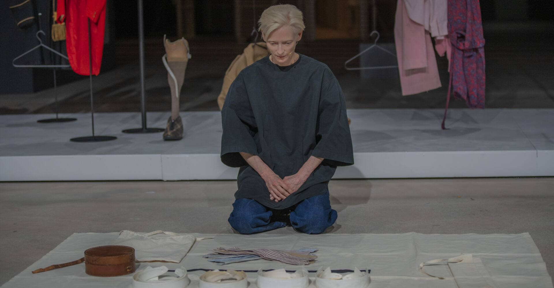 ONGOING: Μέσα στο σύμπαν της Tilda Swinton, οι φιλίες γίνονται τέχνη