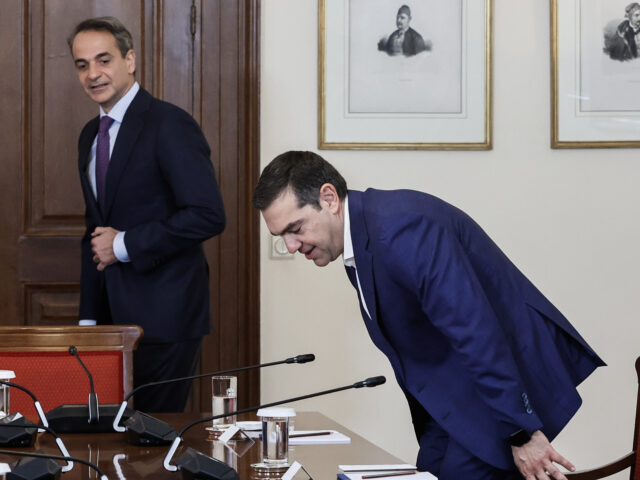 Γιατί βολεύει τον Μητσοτάκη η επιστροφή Τσίπρα