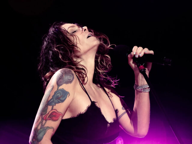 Η εκρηκτική Beth Hart στο Δημοτικό Θέατρο Λυκαβηττού