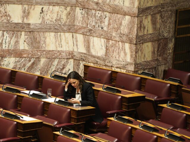 Παραιτείται από το βουλευτικό αξίωμα η Έφη Αχτσιόγλου