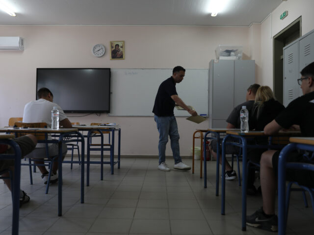 Πανελλήνιες 2026: Τα θέματα που «έπεσαν» σε Λατινικά, Χημεία και Πληροφορική