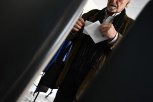 Η αριθμητική της κάλπης ή γιατί στην πολιτική «ένα και ένα δεν κάνει πάντα δύο»