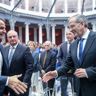 Εφιάλτης ή «δώρο» για τον Μητσοτάκη το κόμμα Σαμαρά;