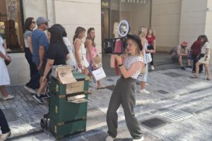 Η πόλη unplugged: Η Ερμού ανήκει στους μουσικούς της