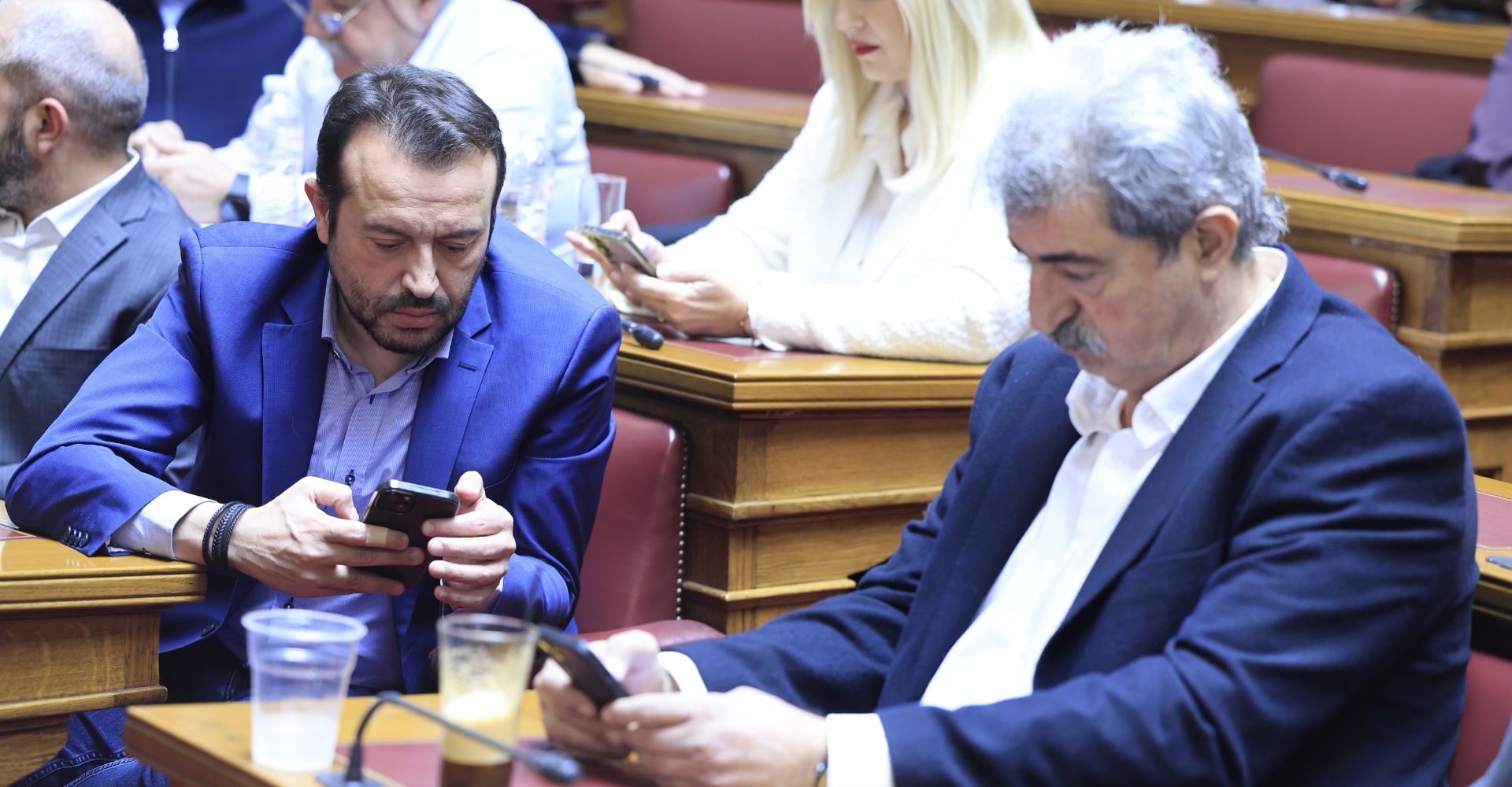 Αποκλειστικό: Αυτά είναι τα ονόματα των 65 στελεχών του ΣΥΡΙΖΑ που ζητούν τη σύγκληση της ΚΕ