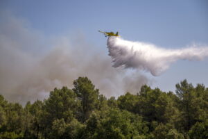 Τραγωδία στην Ανδαλουσία: Κάηκαν στα αυτοκίνητά τους ενώ προσπαθούσαν να διαφύγουν από τη φωτιά