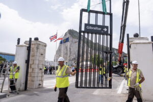 Ισπανία και Γιβραλτάρ γιορτάζουν την κατεδάφιση του τελευταίου συνοριακού φράχτη στη Δυτική Ευρώπη