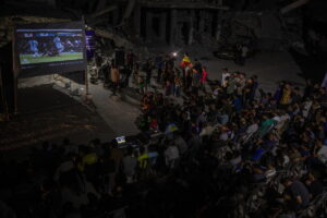 Στη Γάζα είδαν το Μουντιάλ πάνω σε γκρεμισμένους τοίχους