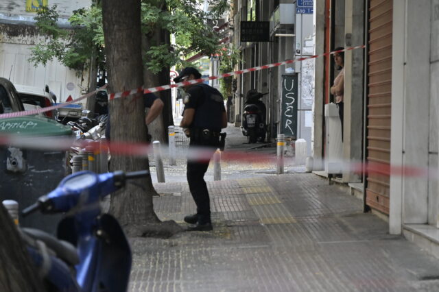 Έγκλημα στο κέντρο της Αθήνας: Γυμνό σε εμβρυακή στάση εντόπισαν τον γνωστό ποινικολόγο