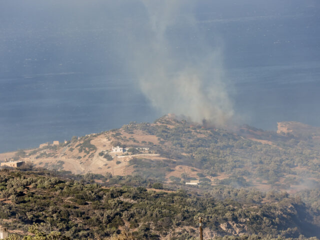 Νέες πυρκαγιές σε Ρέθυμνο, Πάρο και 112 για εκκενώσεις οικισμών