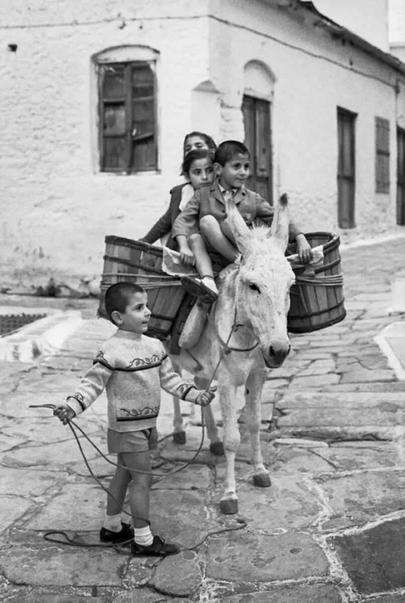 τέχνη, Robert McCabe