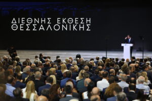 Το διπλό στοίχημα του Μαξίμου στον δρόμο προς τη ΔΕΘ